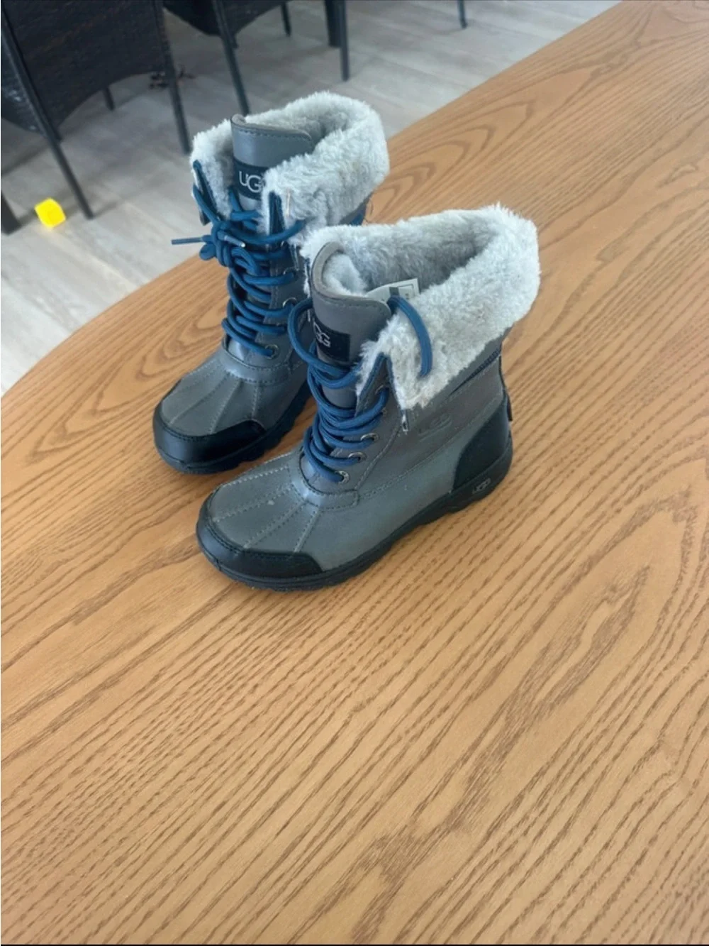 UGG Kids Gray and Navy Shearling-Lined Winter Lace-Up Boots